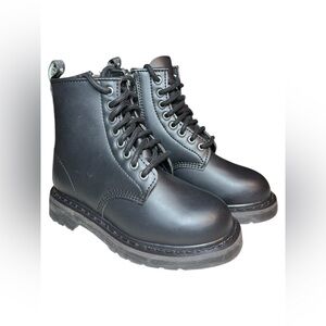 Demonia Shoes Womens 6 Mens 4 Bolt 100
Black Boots Mid Calf Lace Up Side Zip